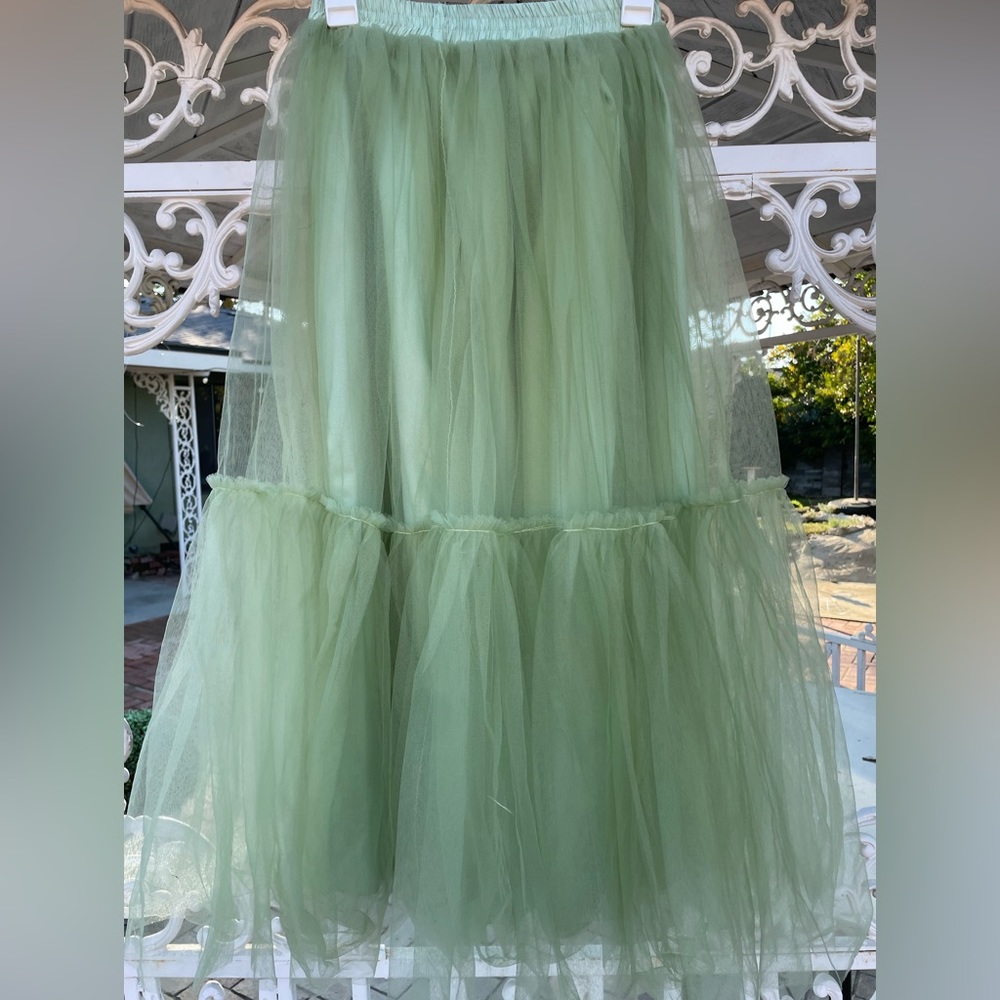 Girl tulle young London green skirt